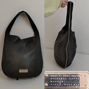 Marc Jacobs Standard Supply Shoulder Bag Black Leather Purse with Zipper #J5131